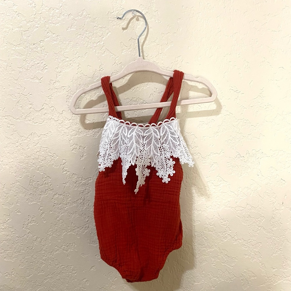 PatPat Baby Sweet Strappy Lace Romper